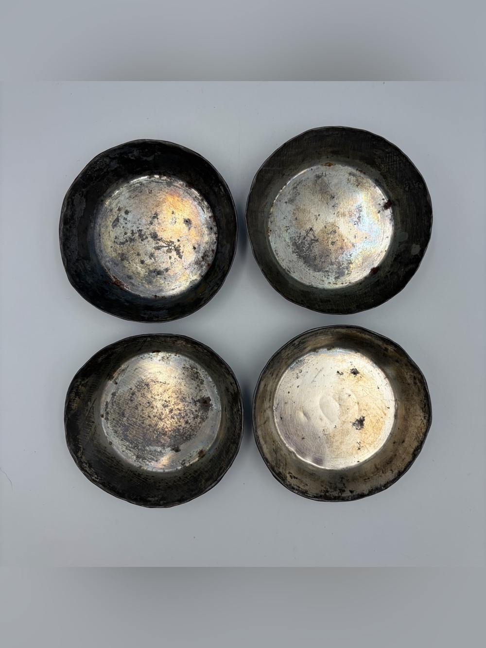 VTG Metal Tin Pie Pans Baking Farmhouse Kitchen Rustic Country Primitive (4)